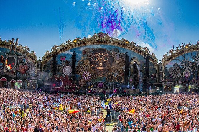 tomorrowland-2017-main-stage-finale