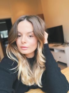 Chloe Carno, european fashion influencer