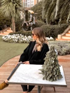 Chloe Carno, european fashion influencer