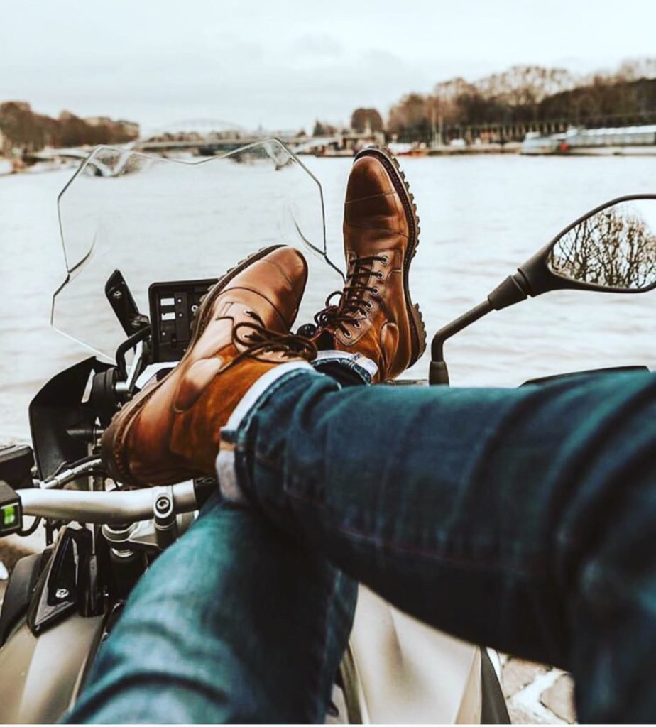 Paris boutiques, Caulaincourt shoe boutique offers fashionable, custom shoes for men and women