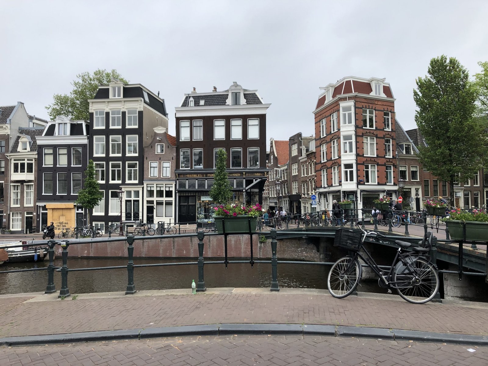 AISPI: Your shopping guide for boutiques and designers in Europe