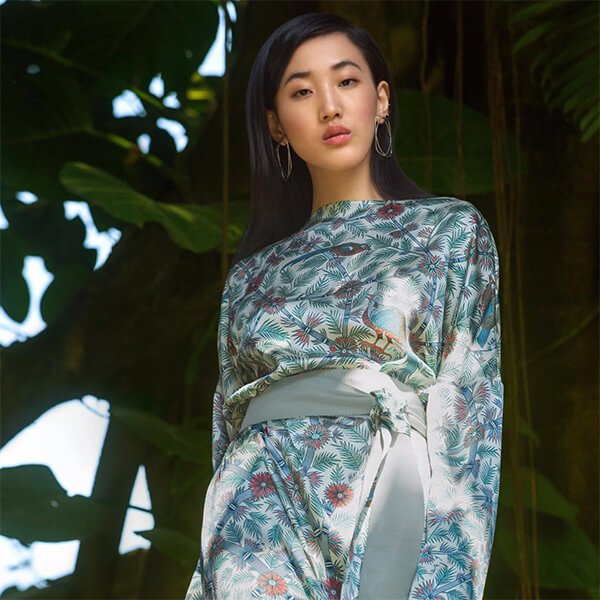 Discover luxury artisanal fashion by Varana