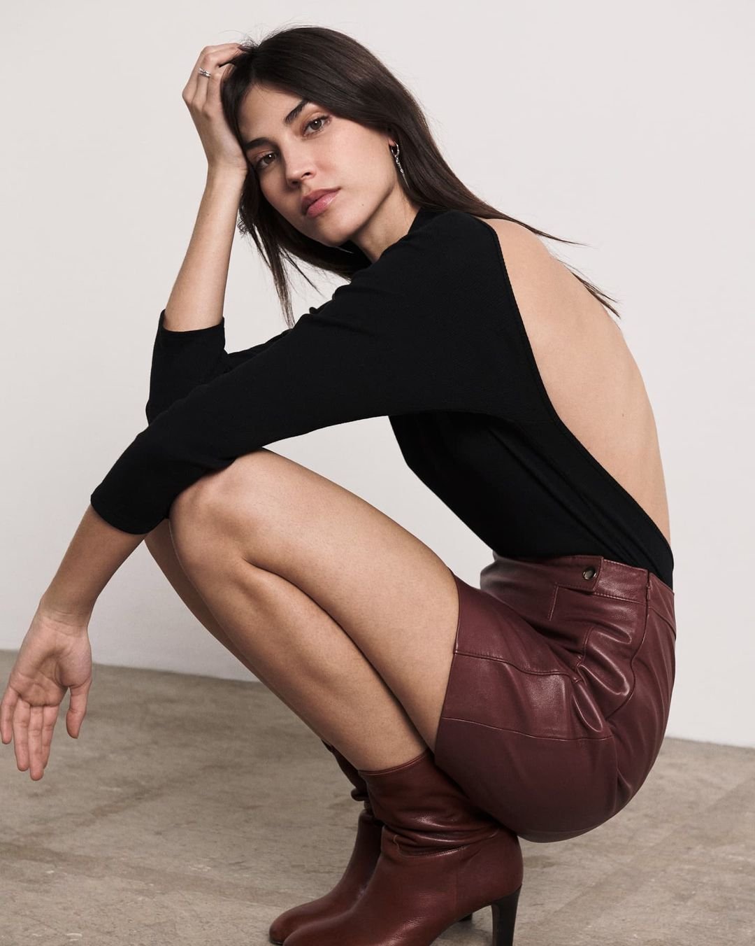 Backless black & leather