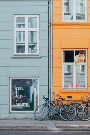 carlo-villarica-j0RrjTHwwiI-unsplash Large